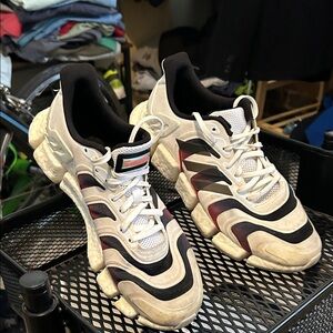 Adidas Men's Cream and Black Sneakers with Red Accents